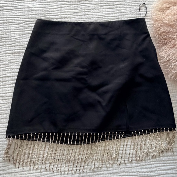 Elegant Black Fringe Skirt - Picture 5 of 6